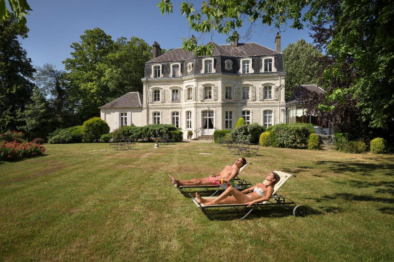 Najeti Hôtel Château Cléry Hesdin-lʼAbbé Esterno foto