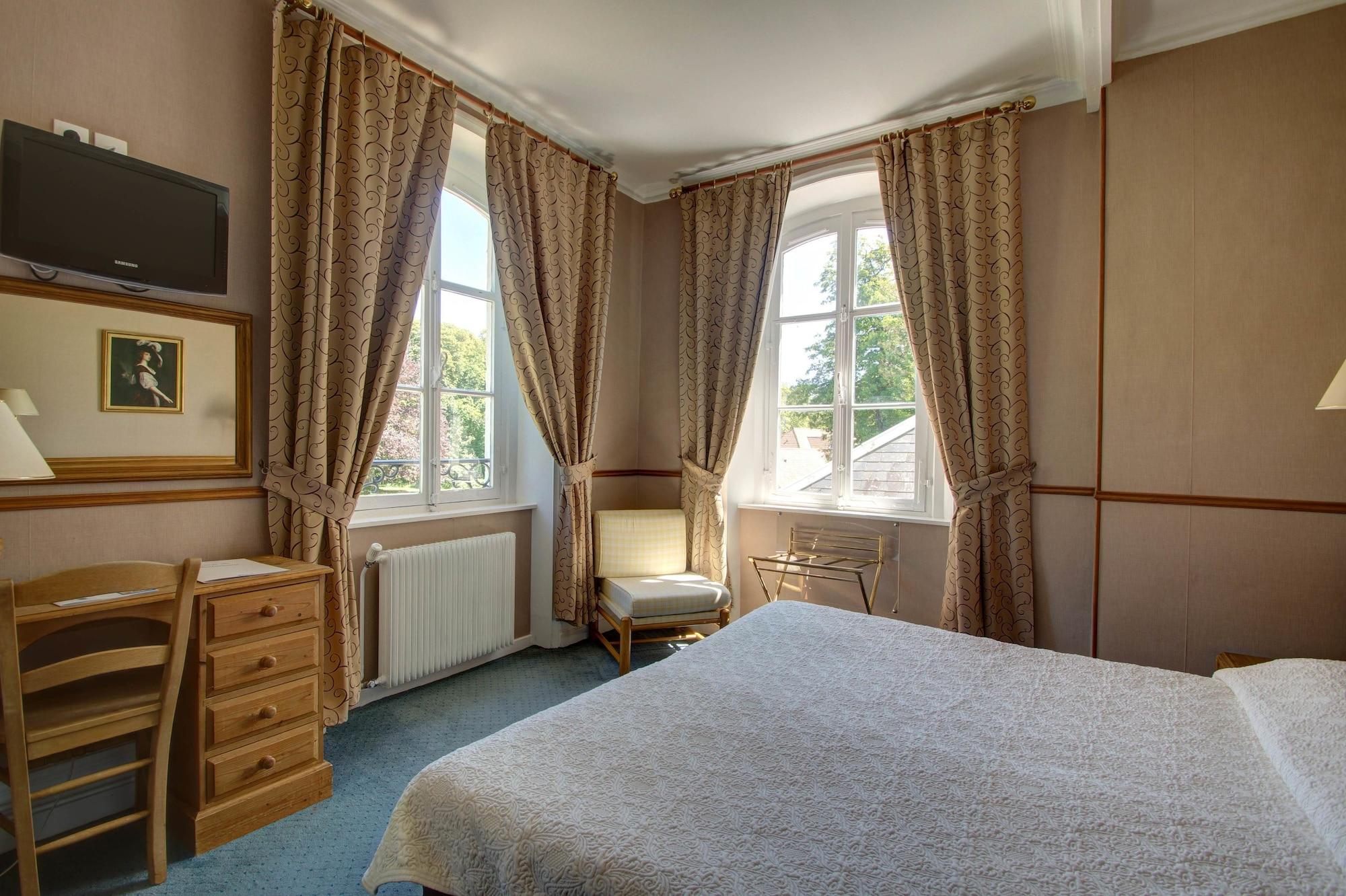 Najeti Hôtel Château Cléry Hesdin-lʼAbbé Esterno foto