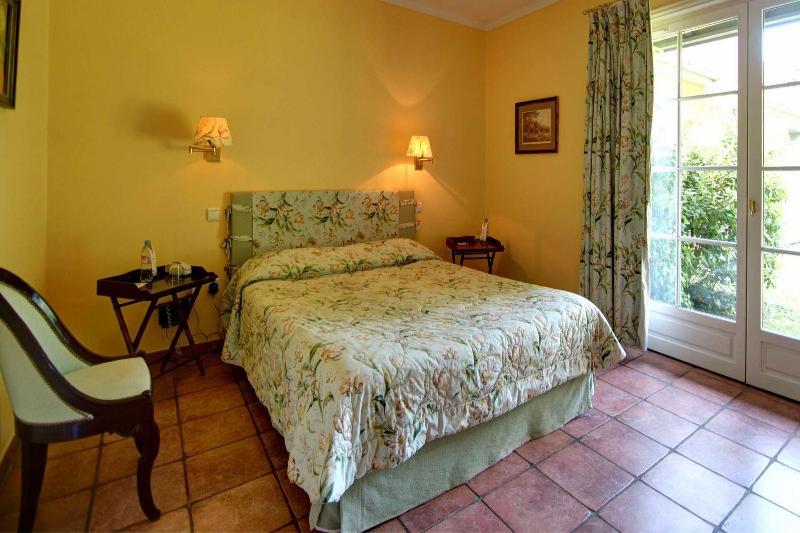 Najeti Hôtel Château Cléry Hesdin-lʼAbbé Esterno foto