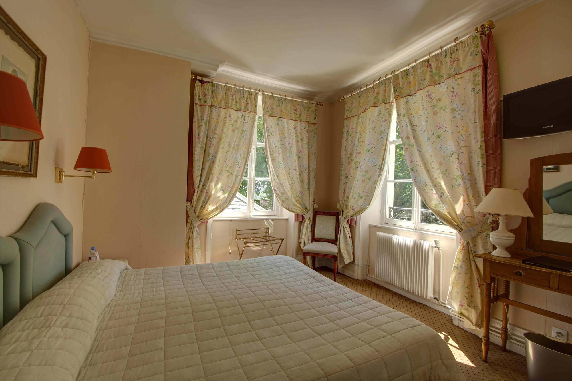 Najeti Hôtel Château Cléry Hesdin-lʼAbbé Esterno foto