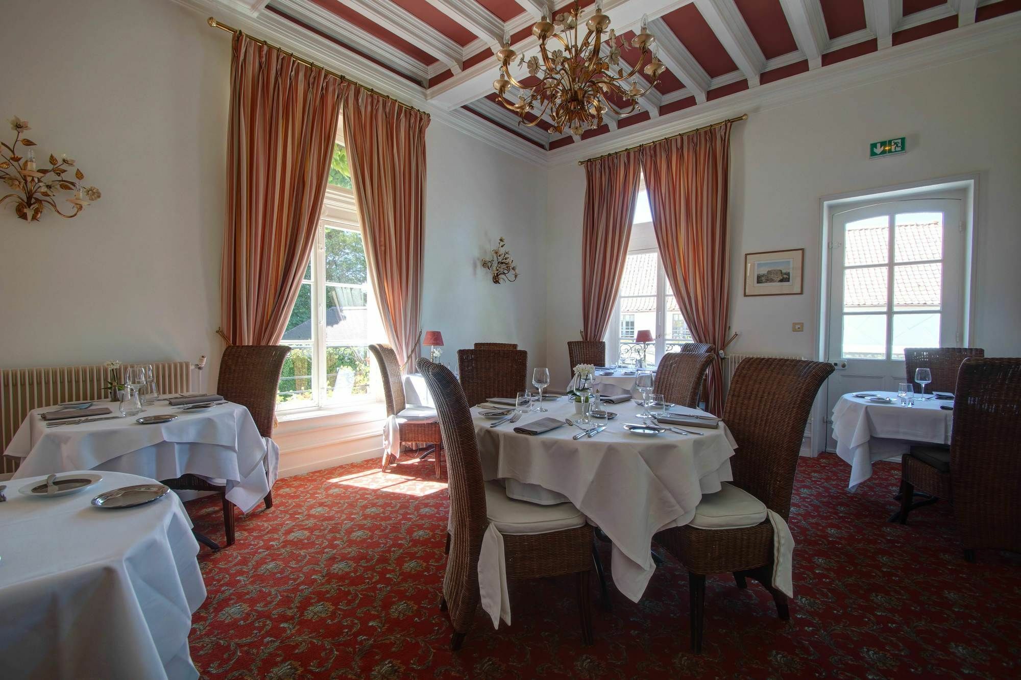 Najeti Hôtel Château Cléry Hesdin-lʼAbbé Esterno foto