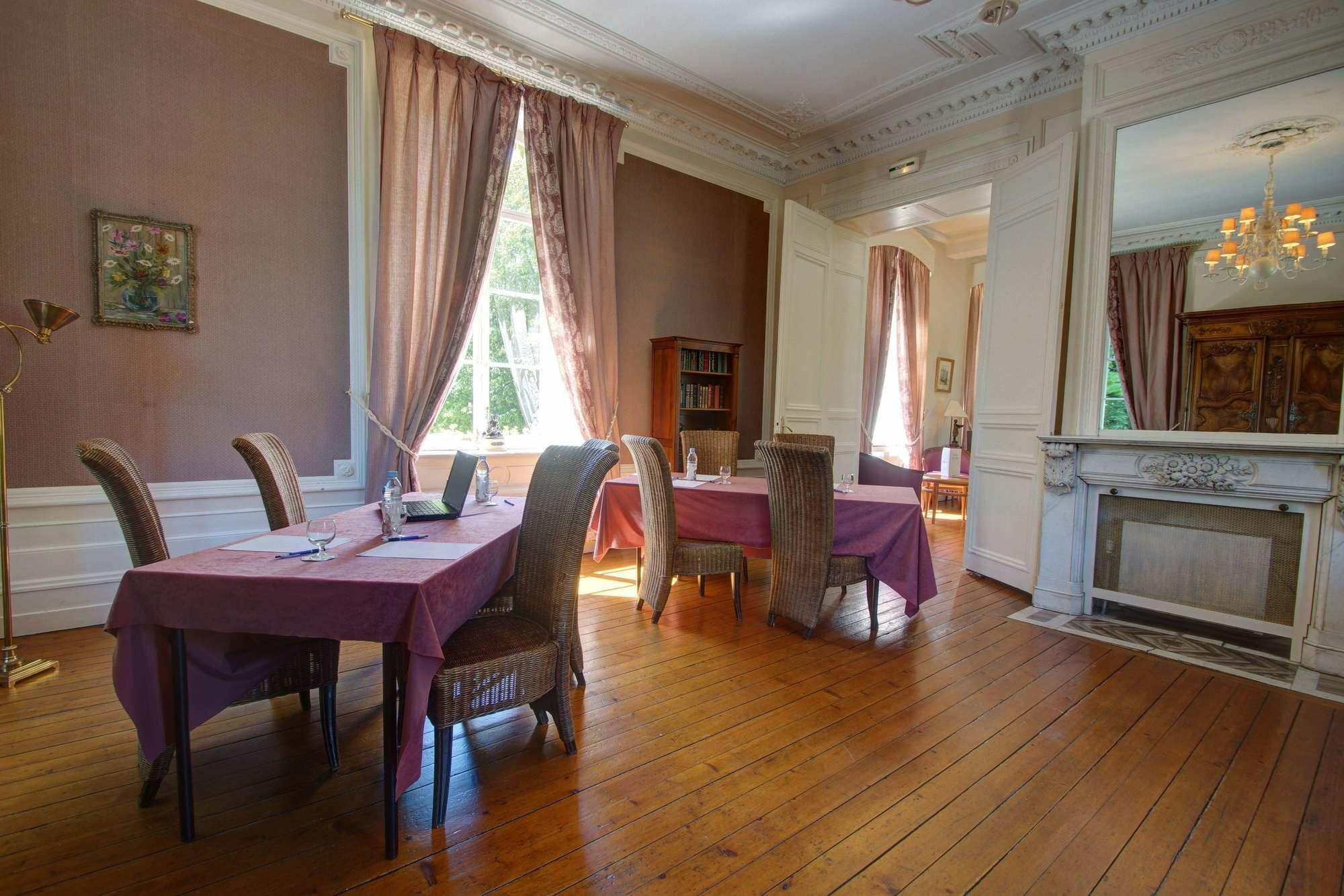 Najeti Hôtel Château Cléry Hesdin-lʼAbbé Esterno foto