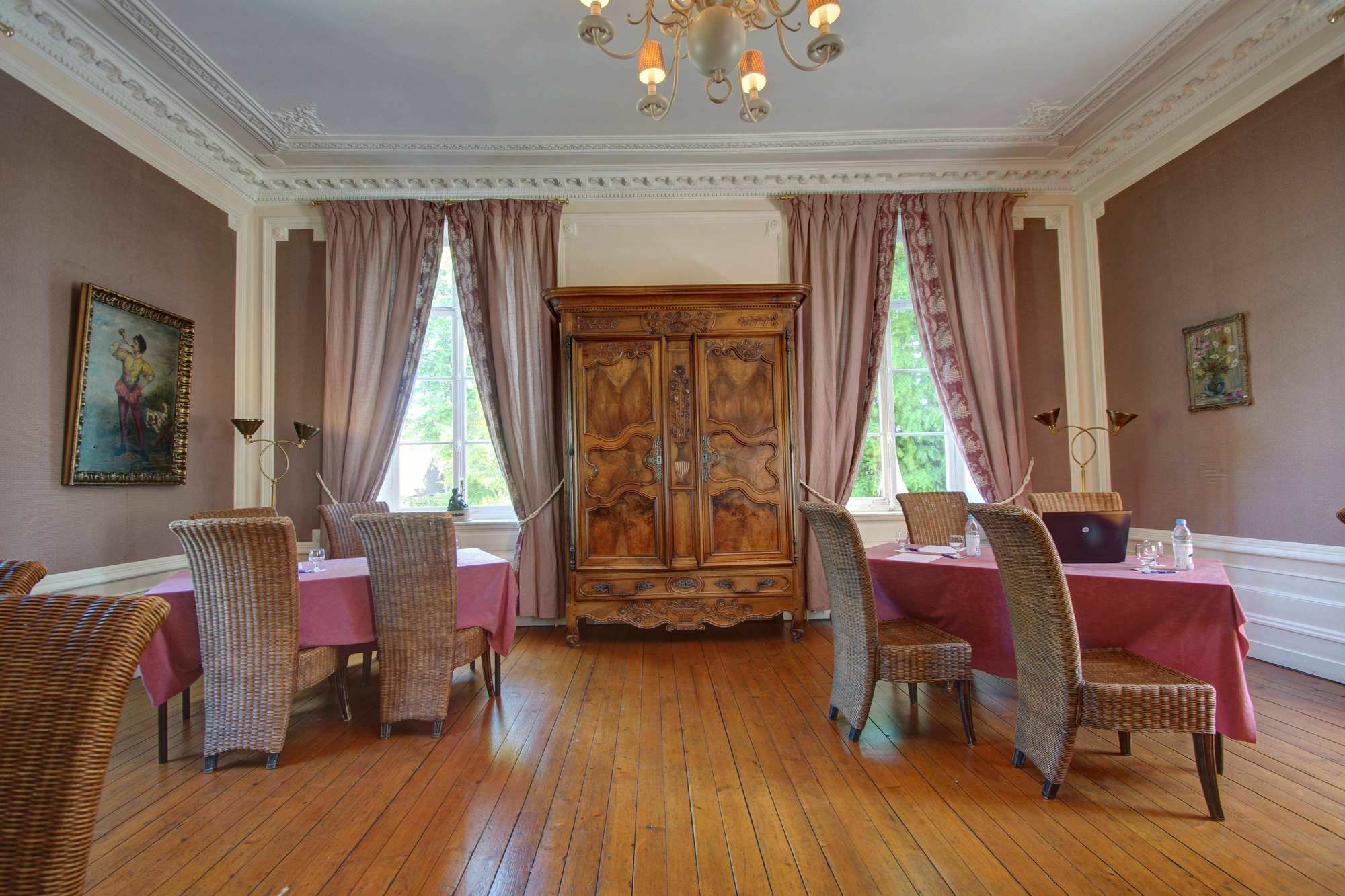 Najeti Hôtel Château Cléry Hesdin-lʼAbbé Esterno foto